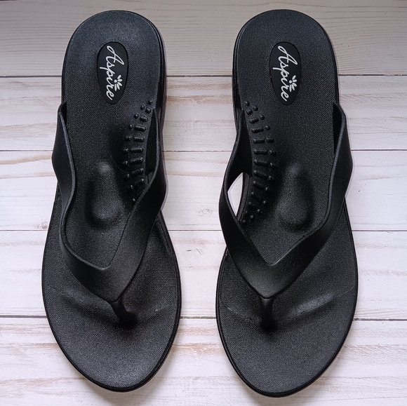 Okabashi-Aspire Splash Women's Flip Flops Low Wedge - Picture 1 of 6